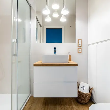 Blue Marine 19 Z Tarasem I Widokiem Na Morze Przy Plazy Apartment *