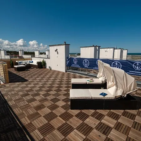 Blue Marine 19 Z Tarasem I Widokiem Na Morze Przy Plazy Rowy (Pomerania)