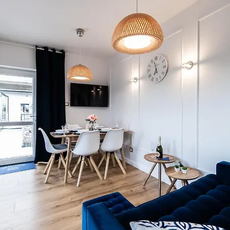 Blue Marine 19 Z Tarasem I Widokiem Na Morze Przy Plazy Apartment