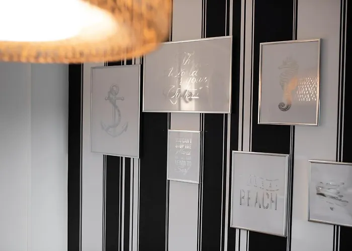 Blue Marine 19 Z Tarasem I Widokiem Na Morze Przy Plazy Lägenhet